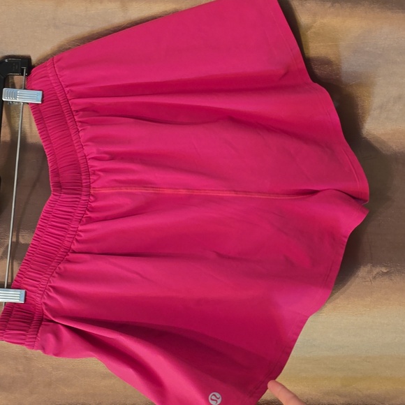 Lululemon Athletica Women's Raspberry Coulis Athletic Shorts - Picture 6 of 6